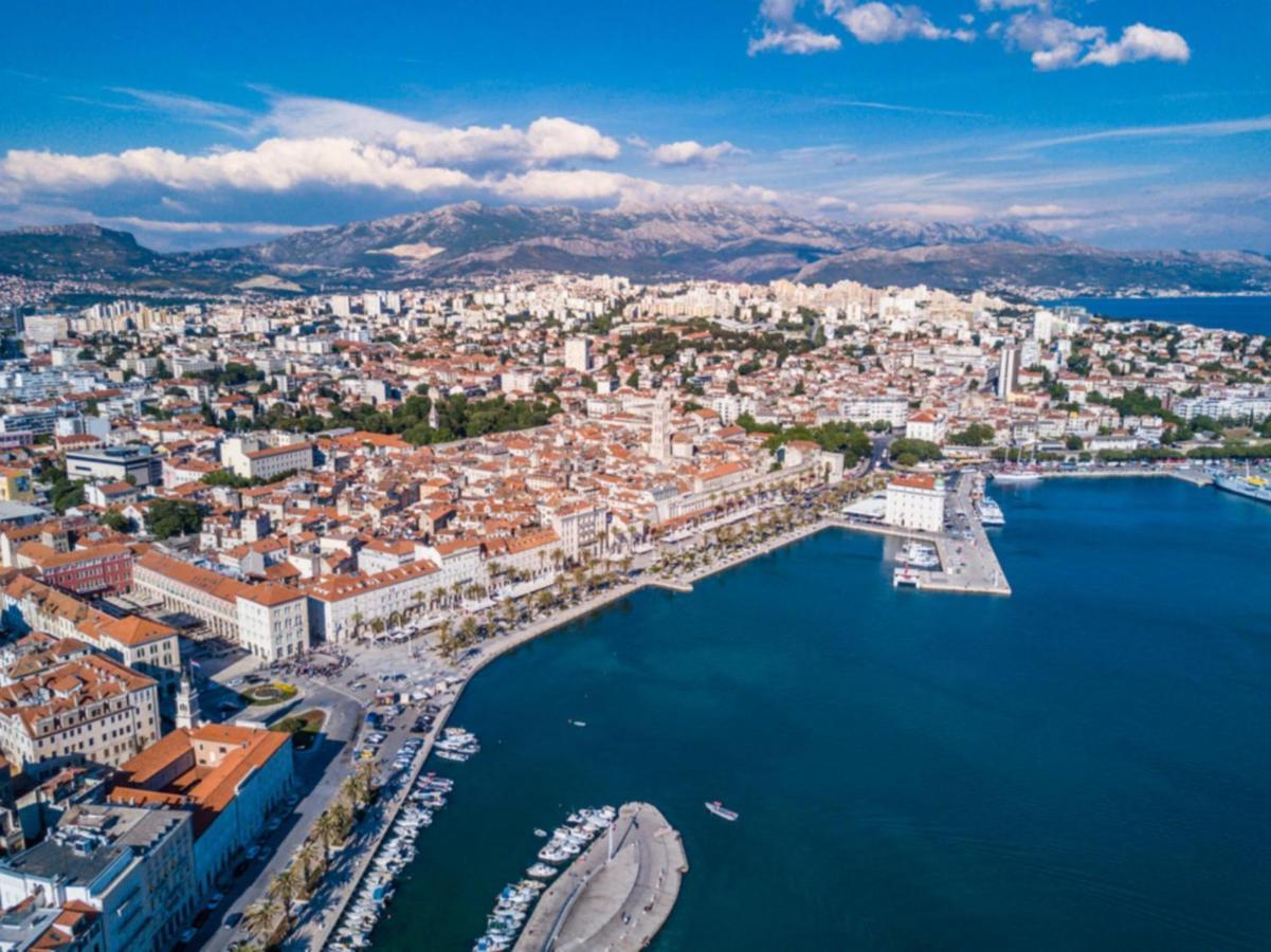 Adriatic Beach Suites Omis Exterior photo