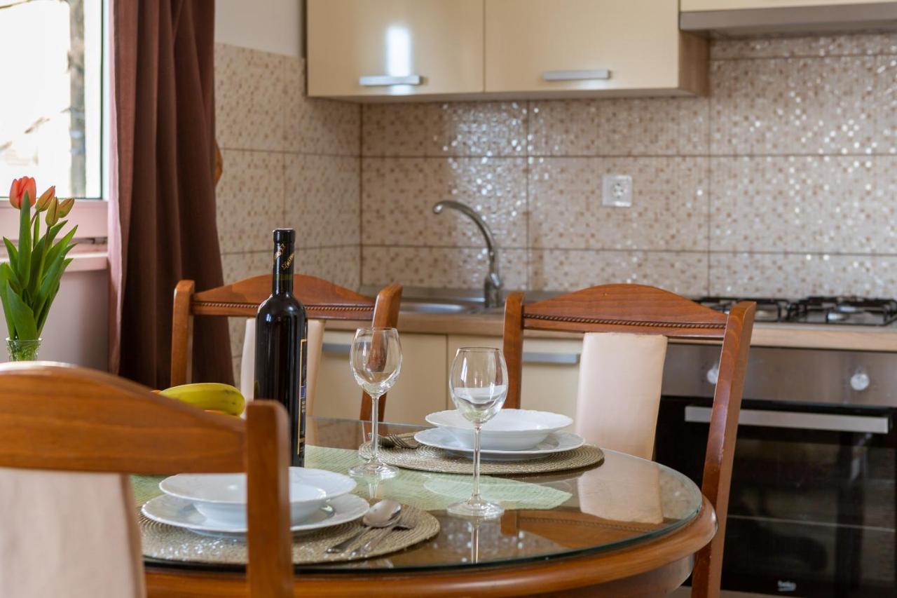 Adriatic Beach Suites Omis Exterior photo